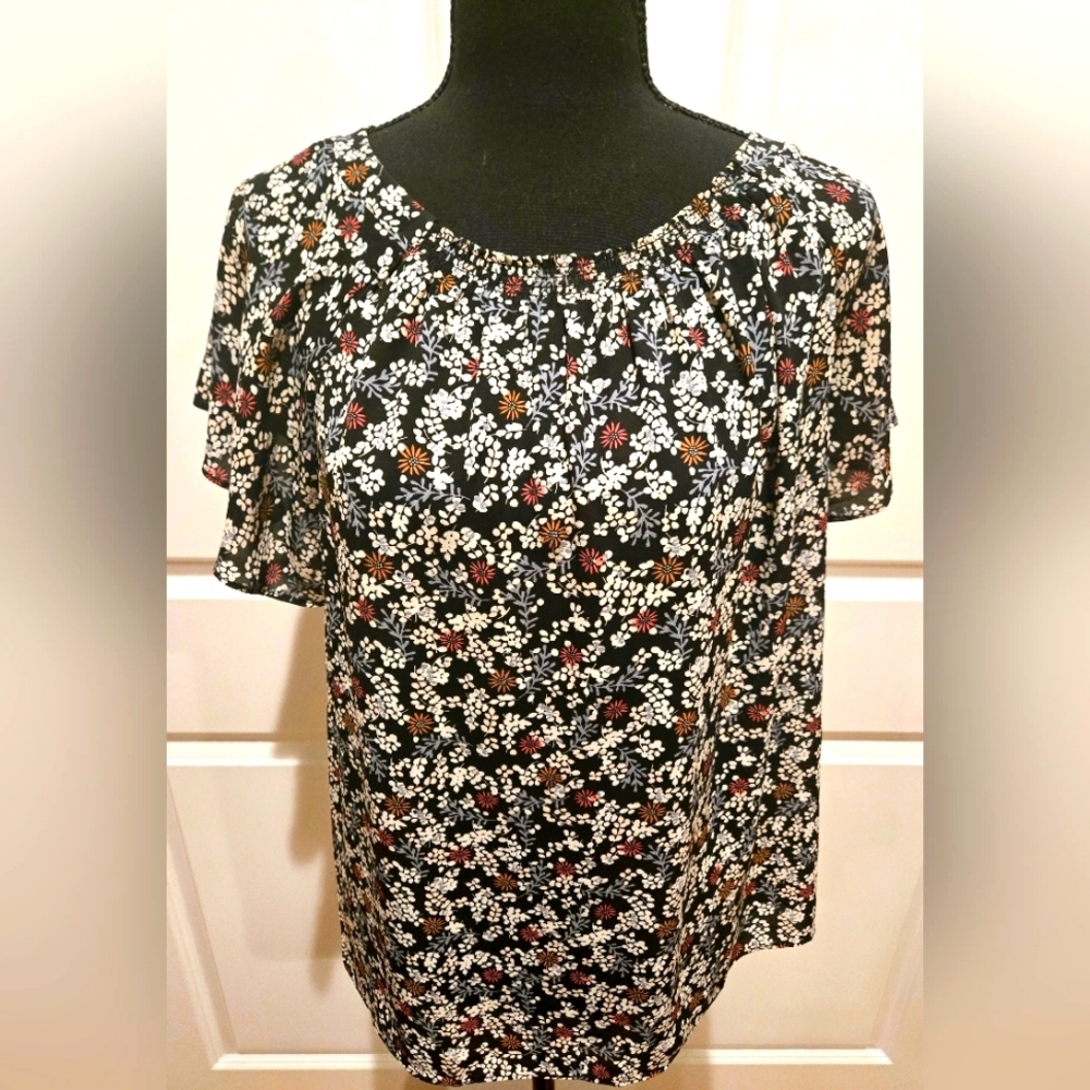 LOFT Floral Scoop Neck Flowy Blouse Ruffle Sleeves sz Small